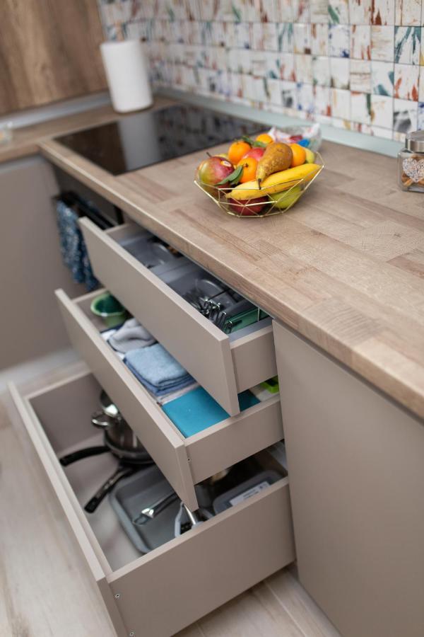 'Just Like Home' Apartment - With Private Parking Place Galaţi Eksteriør bilde