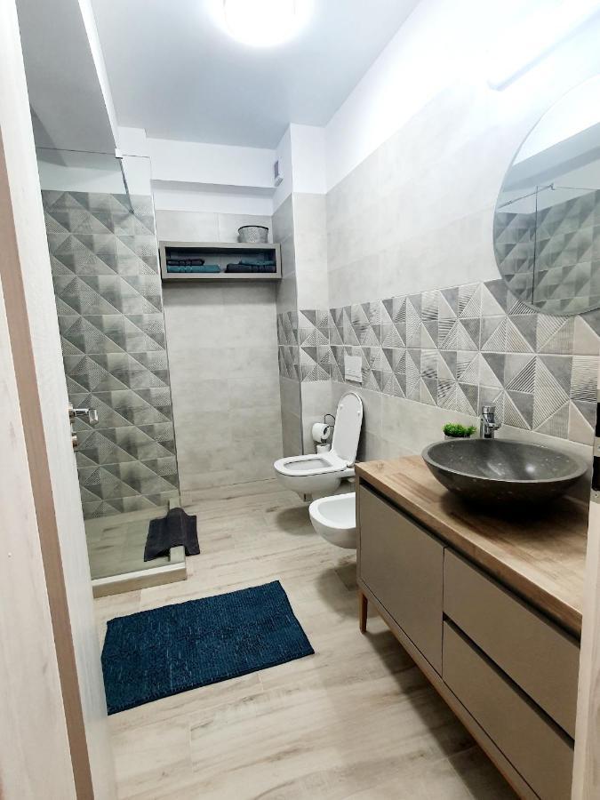 'Just Like Home' Apartment - With Private Parking Place Galaţi Eksteriør bilde